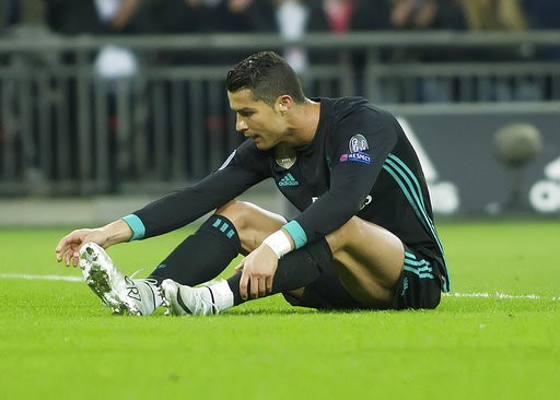 Thua Tottenham, C.Ronaldo tuyên bố không gia hạn hợp đồng với Real Madrid
