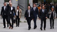 8 cựu quan chức Catalonia bị bắt tạm giam