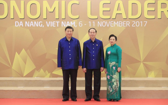 Áo tơ tằm Tổng thống Trump và lãnh đạo APEC mặc dự tiệc có gì đặc biệt