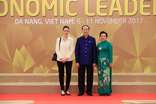 Áo tơ tằm Tổng thống Trump và lãnh đạo APEC mặc dự tiệc có gì đặc biệt