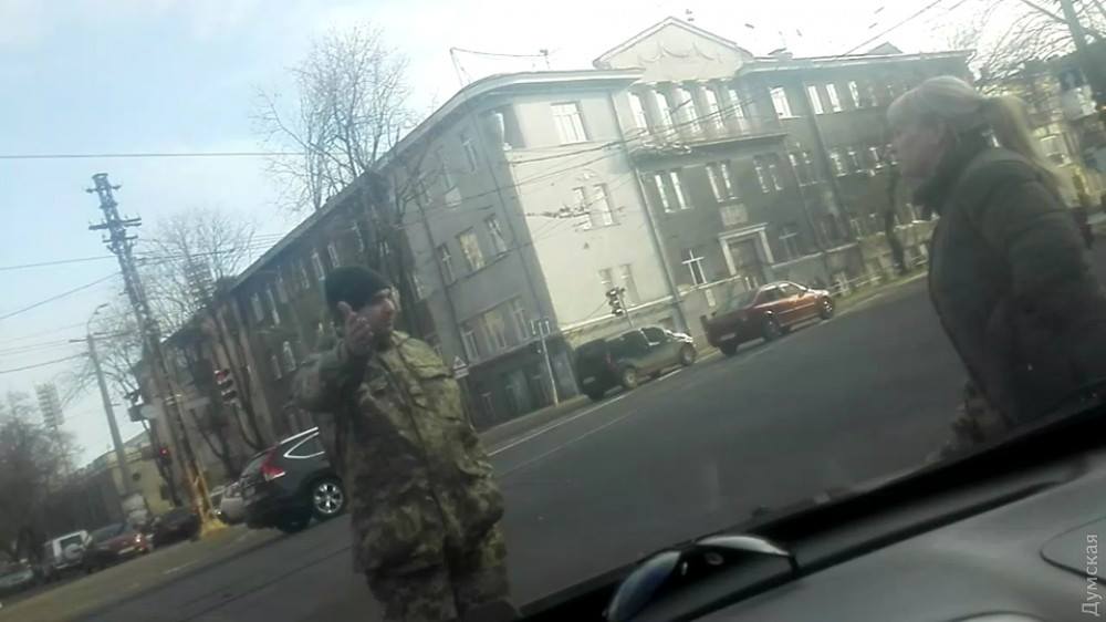 Odessa: Các nhân viên quân sự bắt sinh viên ngay tại giờ học trên giảng đường