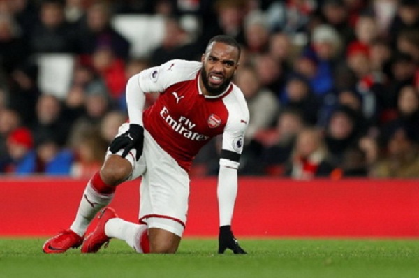 Arsenal nhận tin cực xấu sau trận thắng Huddersfield