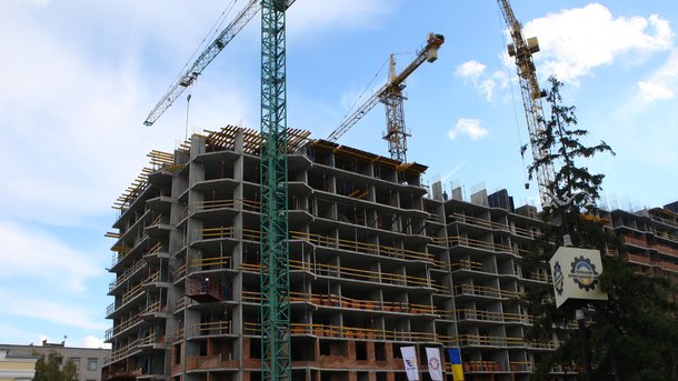 NBU gọi giá nhà đất ở Ukraine "cực kỳ thấp"