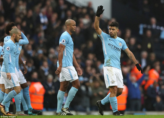 Man City 4-0 Bournemouth: 17 chiến thắng liên tiếp