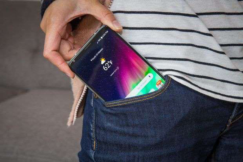 Điểm mặt 9 ‘anh tài' smartphone kháng nước