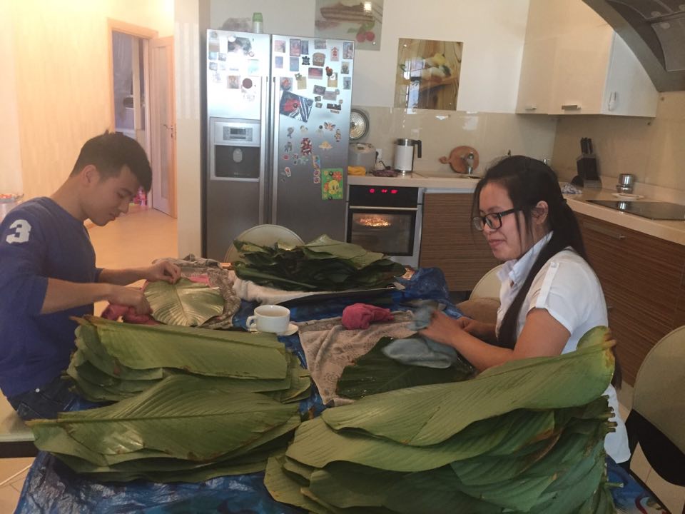 Về nơi luộc bánh chưng từ thiện cộng đồng