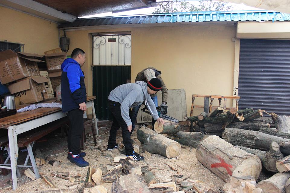 Về nơi luộc bánh chưng từ thiện cộng đồng