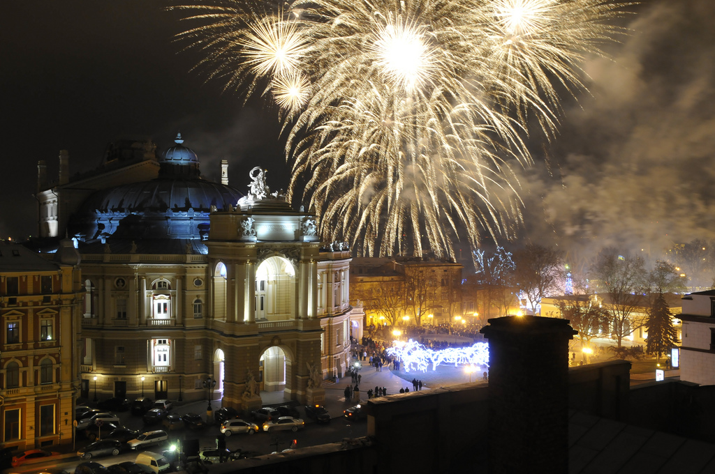 Odessa bắn pháo hoa đón chào Năm Mới 2018!