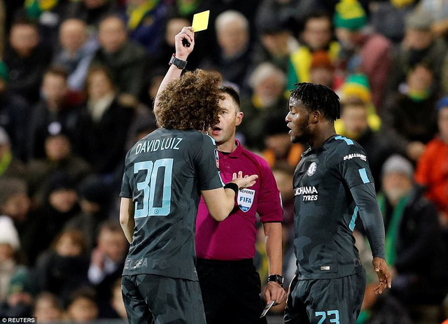Hòa trên sân Norwich, Chelsea phải đá lại vòng 3 FA Cup