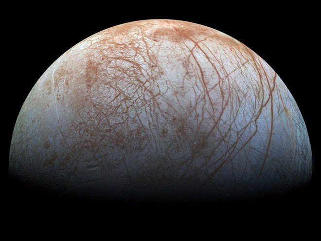 Tàu thăm dò của NASA đã chụp được những hình ảnh không thể tin được của Sao Mộc!