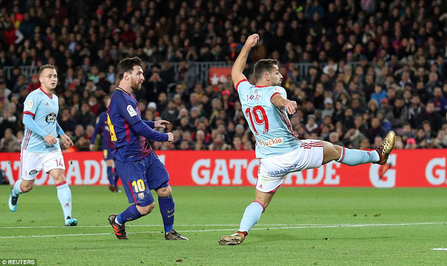 Barcelona 5-0 Celta Vigo: Cú đúp của Messi