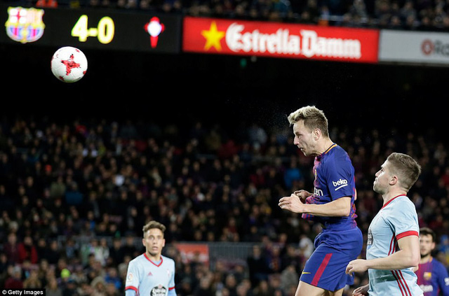 Barcelona 5-0 Celta Vigo: Cú đúp của Messi