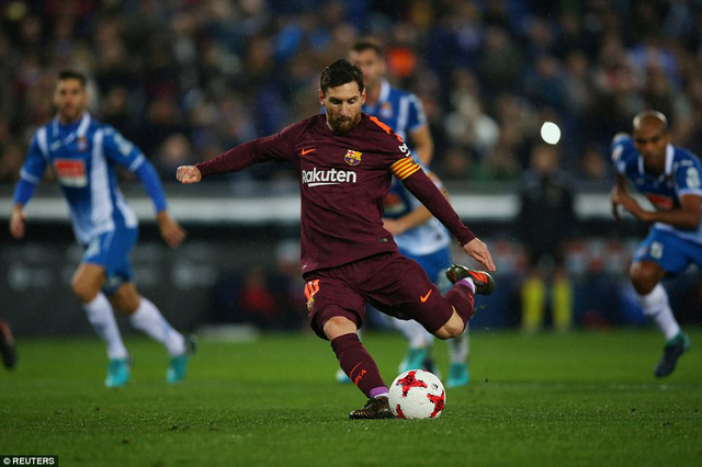 Messi đá hỏng phạt đền, Barcelona bại trận trước Espanyol