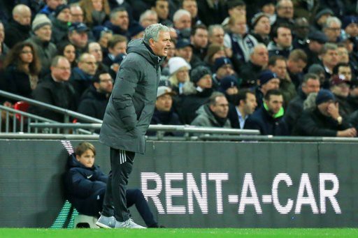 MU thủng lưới sau 15 giây, HLV Mourinho “nổi điên” với học trò