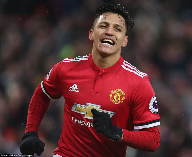 Tỏa sáng rực rỡ, Alexis Sanchez được đưa lên mây xanh