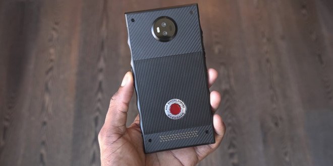 Smartphone holographic đầu tiên trên thế giới