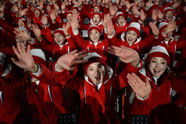 Lễ khai mạc Olympic mùa Đông 2018 hoành tráng, rực rỡ sắc màu