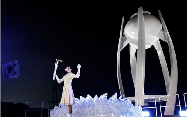 Lễ khai mạc Olympic mùa Đông 2018 hoành tráng, rực rỡ sắc màu