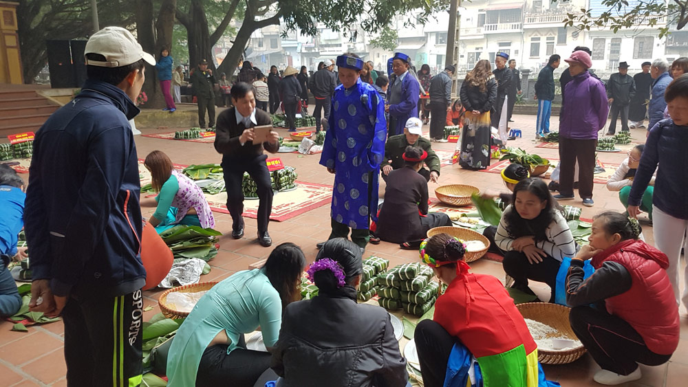 Hà Nội: Hội thi gói bánh chưng tặng người nghèo