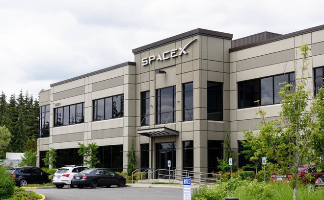 Cuối tuần này, SpaceX sẽ phóng vệ tinh phát Internet, bước đầu thử nghiệm cho dự án phát Internet toàn cầu
