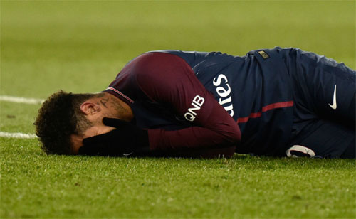 PSG và tuyển Brazil nổ ra cuộc chiến vì Neymar