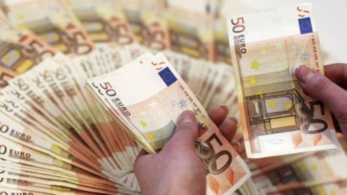 Ủy ban châu Âu nhất trí cấp khoản vay 1 tỷ € cho Ukraine
