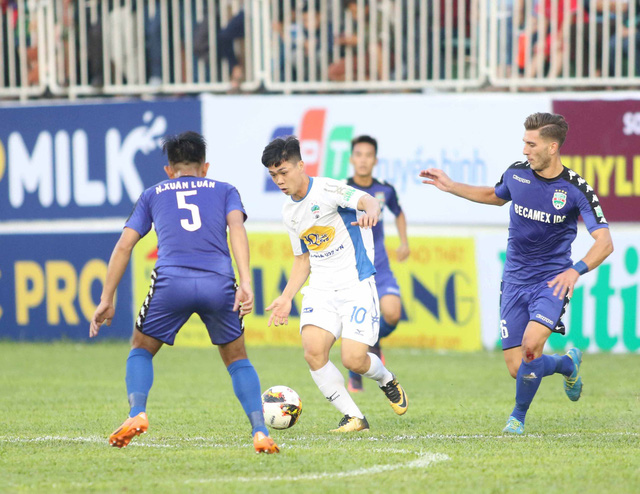V-League ngày khai mạc suýt quá tải vì dàn sao U23 Việt Nam