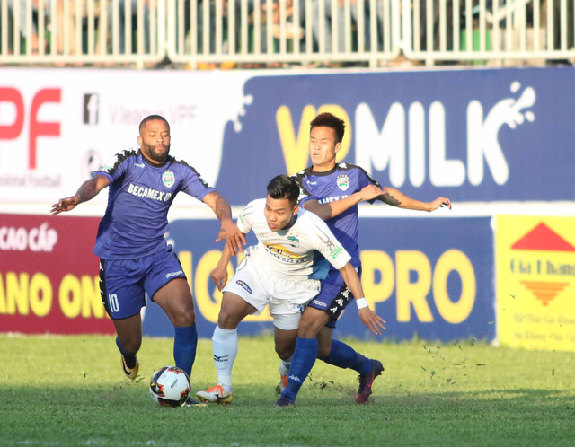 V-League ngày khai mạc suýt quá tải vì dàn sao U23 Việt Nam