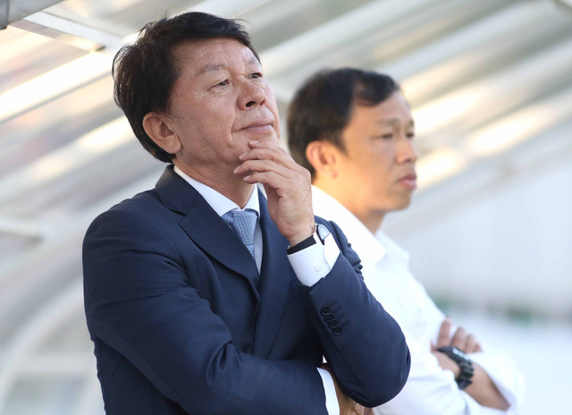 V-League ngày khai mạc suýt quá tải vì dàn sao U23 Việt Nam