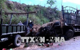Lật xe chở 10 tấn dưa hấu tại Phú Yên, 2 người tử vong tại chỗ