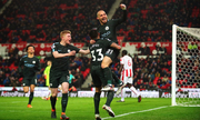 David Silva lập cú đúp, Man City cách chức vô địch hai trận thắng