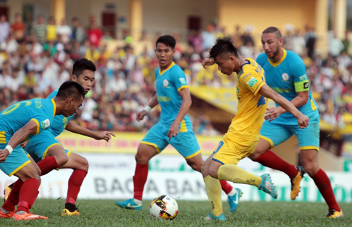 Sao U23 Việt Nam phung phí, SLNA thua trận ra quân V-League