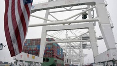 Mỹ - Trung căng thẳng khi thâm hụt thương mại Mỹ cao nhất gần 10 năm