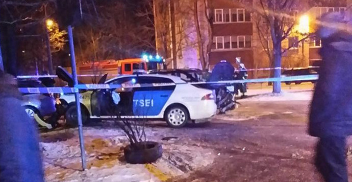 Kiev: Xe buýt đụng xe cảnh sát