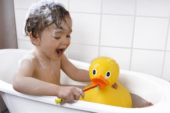 1,3 tỷ vi khuẩn và nấm lây bệnh truyền nhiễm trọng vịt cao su của trẻ
