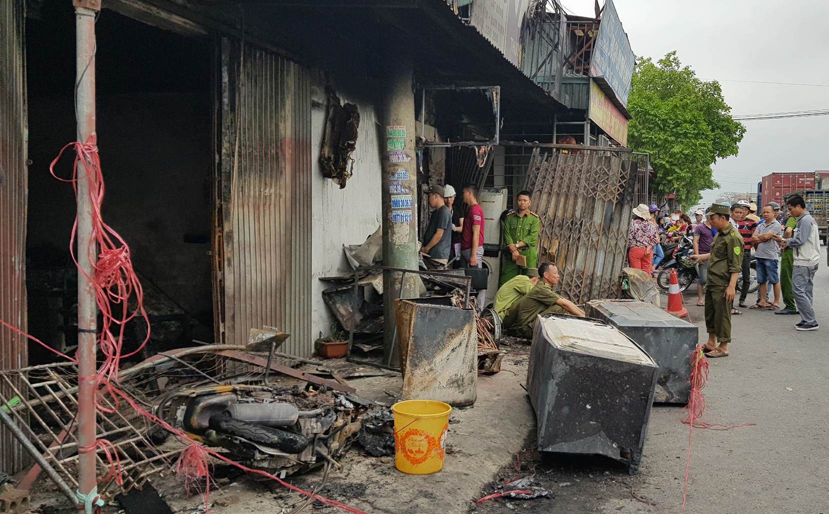 3 mẹ con chết cháy ở Nam Định