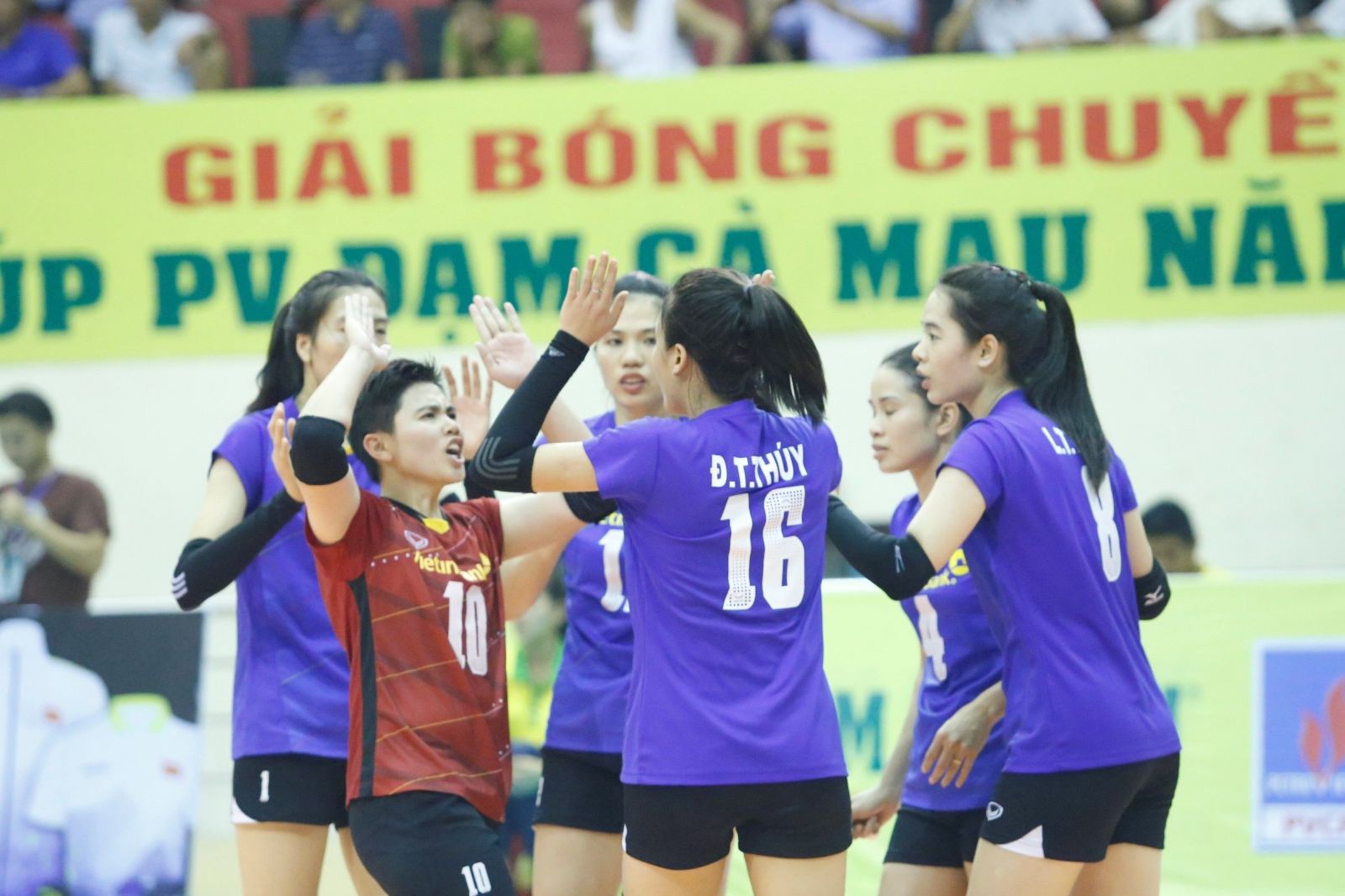 Cập nhật kết quả Cup Hùng Vương 2018: Ngày thi đấu đầu tiên