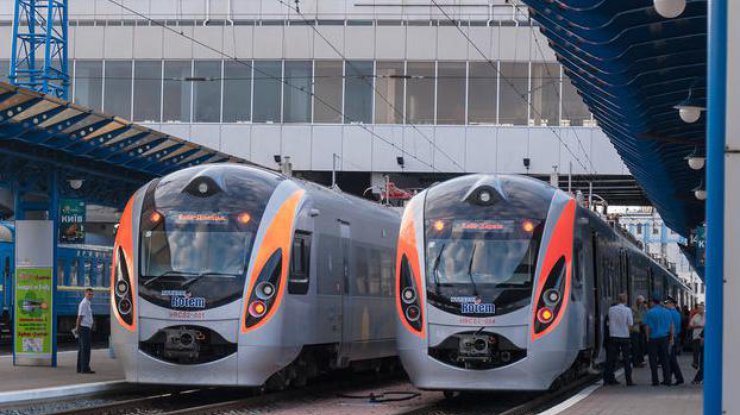 EU đề nghị cấp vé tàu hỏa miễn phí cho các công dân EU 18 tuổi
