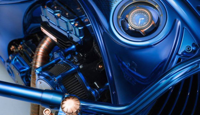 Harley-Davidson Blue Edition: "Quái thú" mô tô có giá đắt hơn cả một siêu xe Ferrari