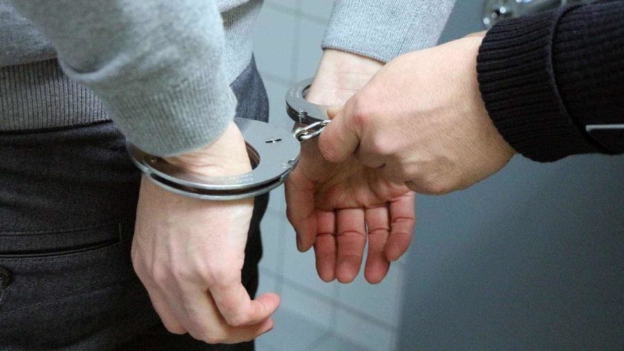 Công dân Ukraine bị bắt do tình nghi tiêu thụ vũ khí tại Crimea