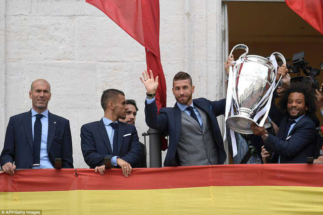 Biển người chào đón Real Madrid sau chức vô địch Champions League