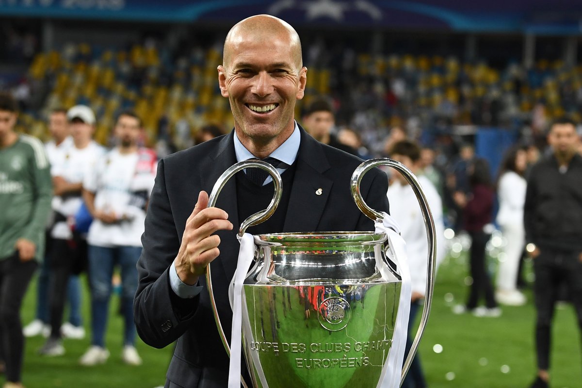 Zidane từ chức HLV trưởng Real, Chủ tịch Perez sốc nặng