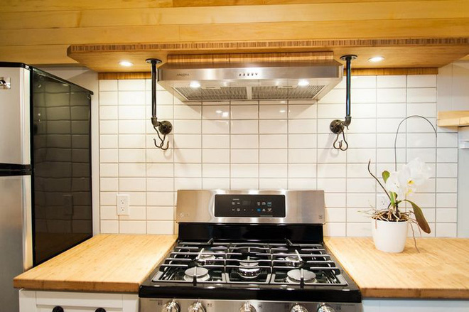 Ngôi nhà xe siêu nhỏ, dài chỉ 7 mét, diện tích 24m2, có thể giữ ấm cả trong mùa đông khắc nghiệt nhất