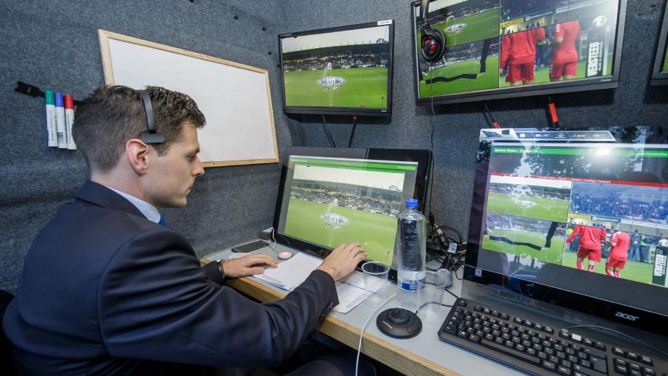 Khám phá công nghệ VAR, siêu trọng tài của Worldcup 2018