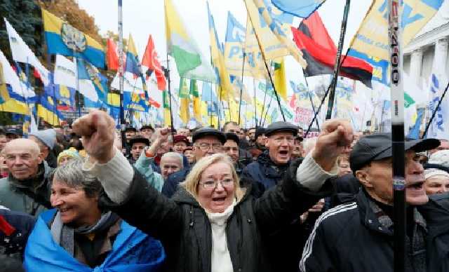 Người dân Odessa biểu tình trước Phủ tổng thống Ukraine đòi sa thải tỉnh trưởng Stepanov