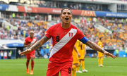 Peru chia tay World Cup bằng trận thắng Australia