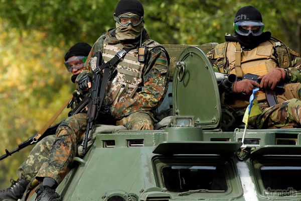 Lugan: Binh sĩ Ukraine mở chiến dịch, giành quyền kiểm soát điểm dân cư Zolotoi-4