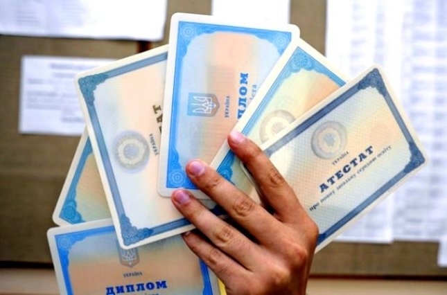 Đại biểu Hội đồng tỉnh Odessa sử dụng bằng đại học rởm