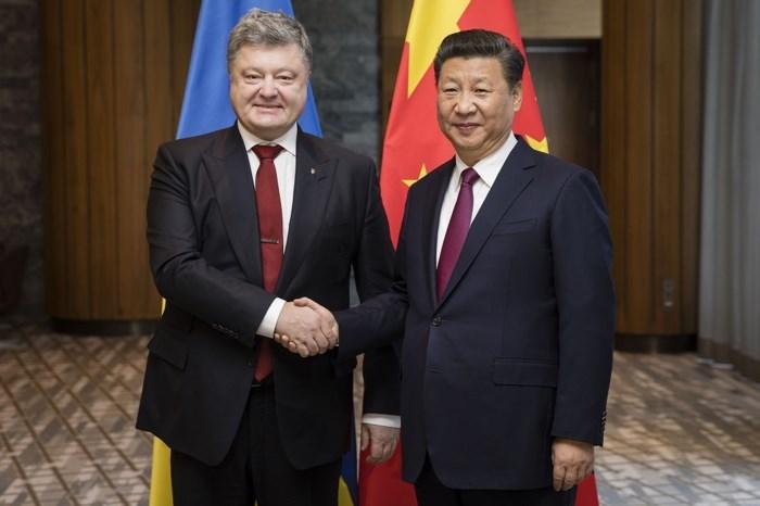 Không phải Nga hay Mỹ, Ukraine trong vòng tay Trung Quốc