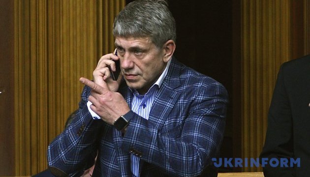 Đại biểu quốc hội Ukraine Sakhov và Bộ trưởng năng lượng Nasalik ẩu đả giữa phố Kiev